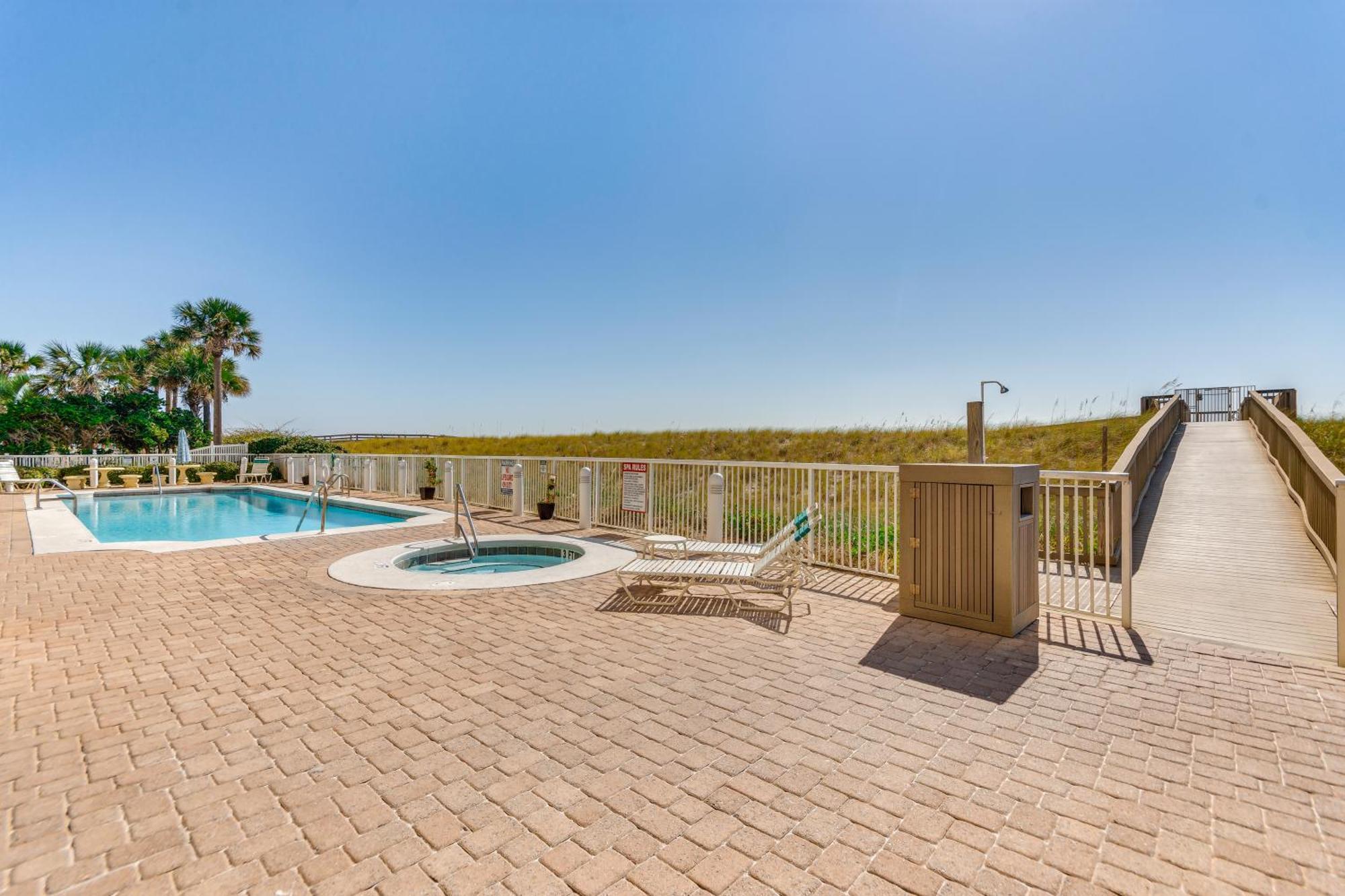 Vibrant Navarre Condo Pool And Beach Chair Service! Exterior photo