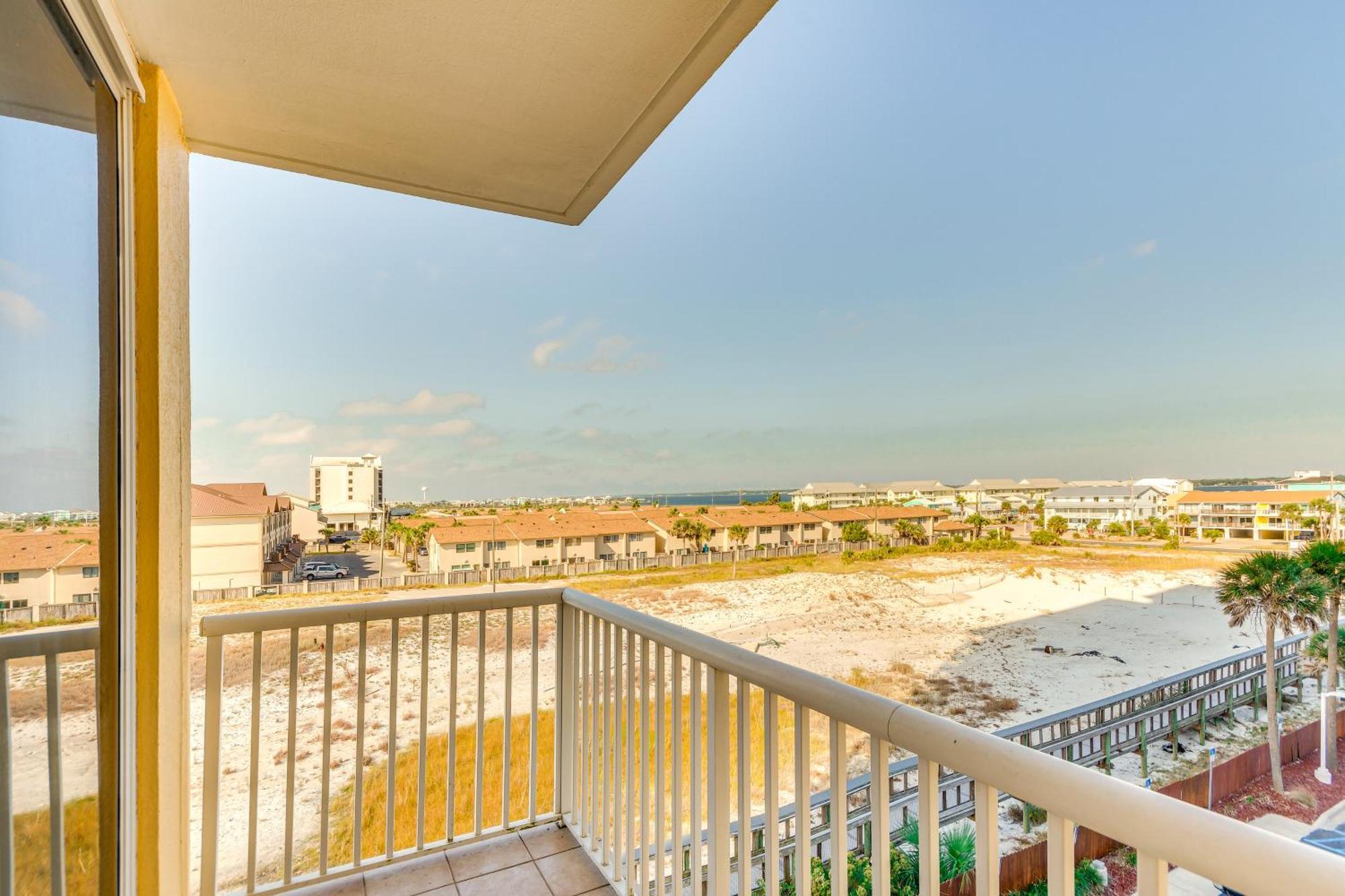 Vibrant Navarre Condo Pool And Beach Chair Service! Exterior photo